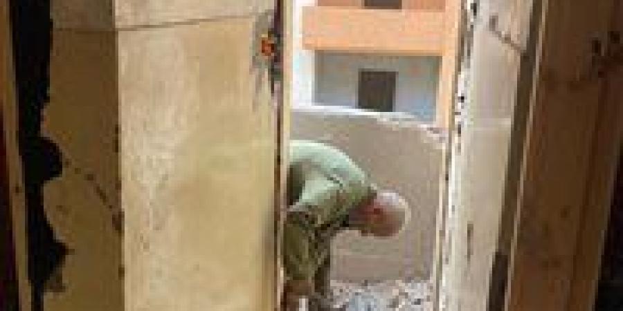 محافظ الغربية يتابع أعمال ترميم عمارات المستعمرة بالمحلة - زاجل الإخباري