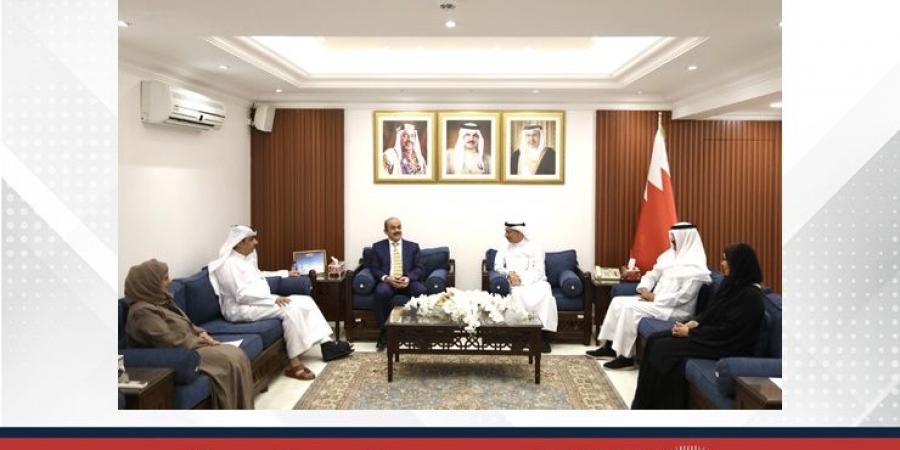 محافظ الشمالية يستقبل مدير الشئون الإدارية بـ "ألبا" لبحث سبل التعاون المشترك - زاجل الإخباري