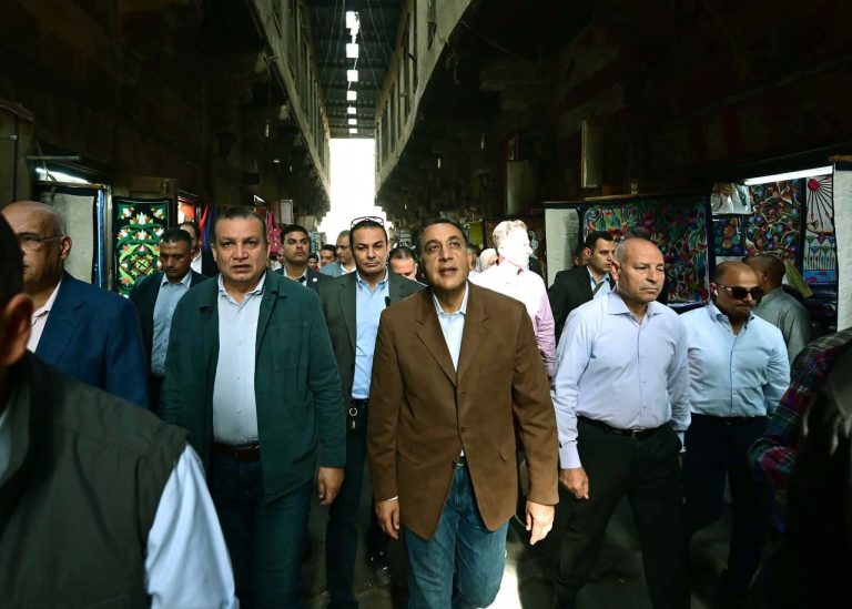 جولة رئيس الوزراء بعددٍ من مشروعات إعادة إحياء القاهرة التاريخية