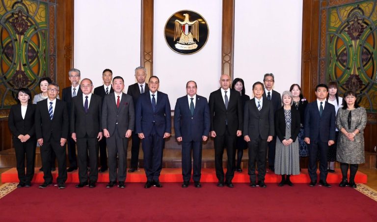 استقبال الرئيس عبد الفتاح السيسي مجموعة خبراء التعليم اليابانيين المتواجدين في مصر