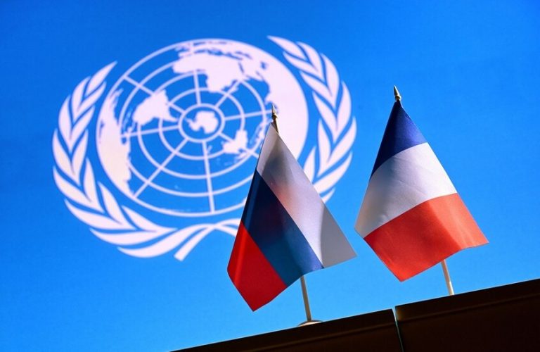 هل الجنرال بالوميرو يسعي لإشعال حرب بين فرنسا وروسيا