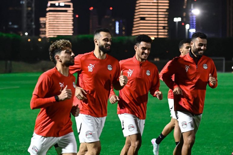 منتخب مصر المشارك في كأس العرب يختتم استعداداته لمواجهة الإمارات.