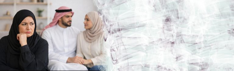 غيرة أم الزوج.. كيف تكون العلاقة دون خسائر أسرية