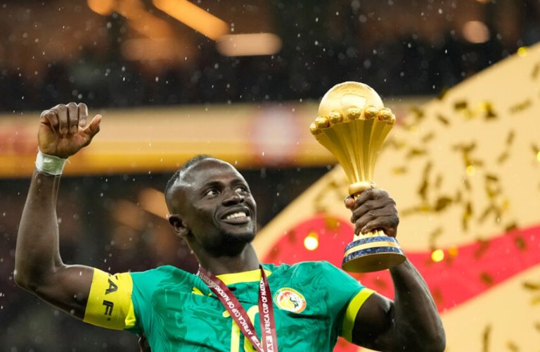 هل كان هناك ( صوت عقل ) اقنع ماني بالعدول عن الانسحاب في نهائي كاس أمم إفريقيا