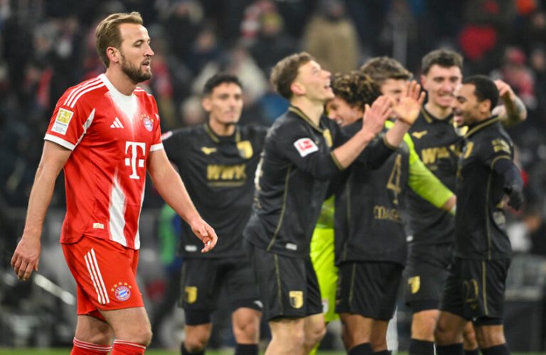 الهزيمة الأولى في “البوندسليغا” لبيرن ميونيخ من أوغسبورغ