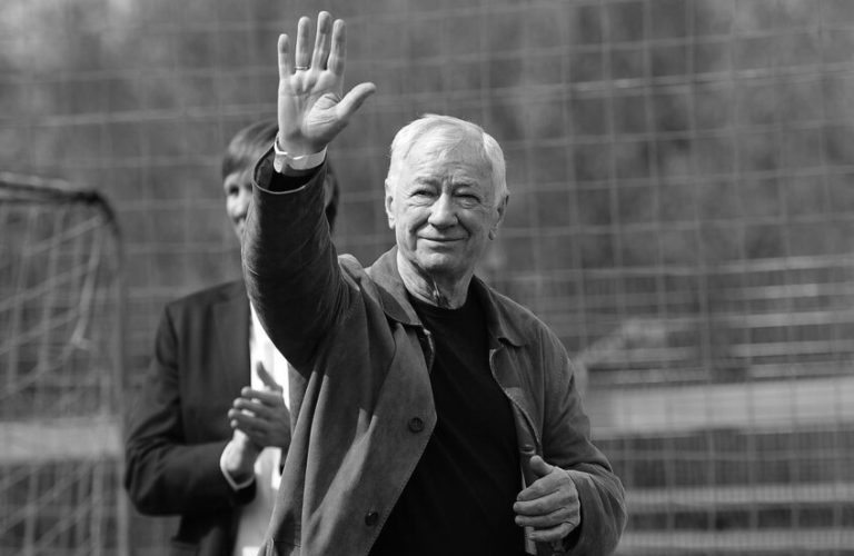 وفاة المدرب بوريس اغناتيف عن 86 عاما مدرب منتخب روسيا لكرة القدم السابق