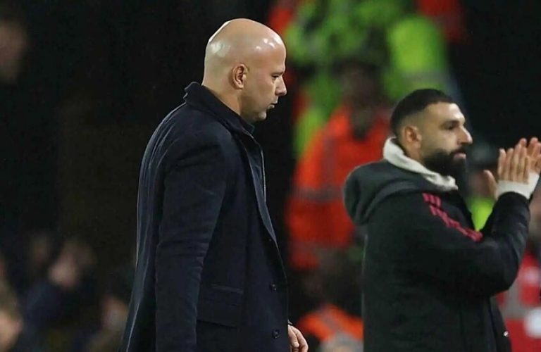 تصريح ناري لسلوت يستفز جماهير ليفربول (باريس ساعدنا على التتويج بالدوري )