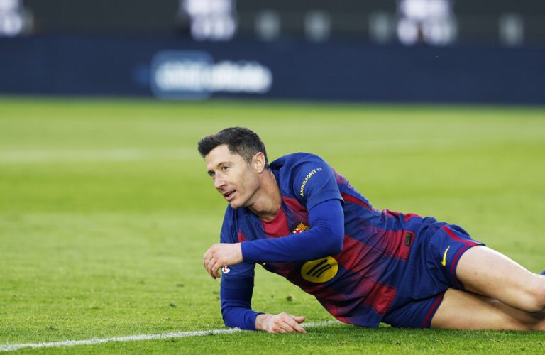 في دوري أبطال أوروبا ليفاندوفسكي يطارد إنجاز ميسي التاريخي