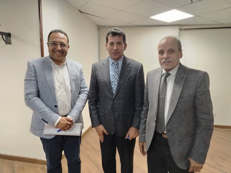 في لحظة وفاء لأهالي قرية #طحوريا، الذين عُرفوا دائمًا بالأصالة والإخلاص، وخصوصًا شباب القرية، للمرحوم الكابتن أحمد خاطر؛