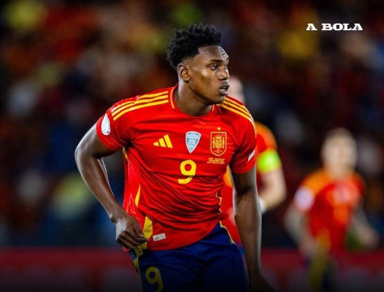 مهاجم اسبانيا . اجيهوا يسابق الزمن للتعافي قبل كأس العالم بعد إصابة في الركبة