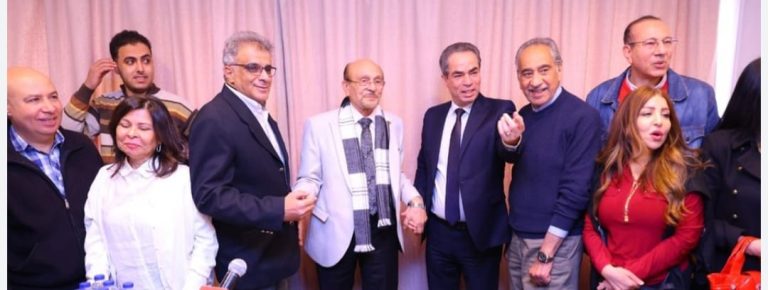 محمد صبحي يعود إلى ماسبيرو.هل تستعيد الدراما الإذاعية زمنها الجميل