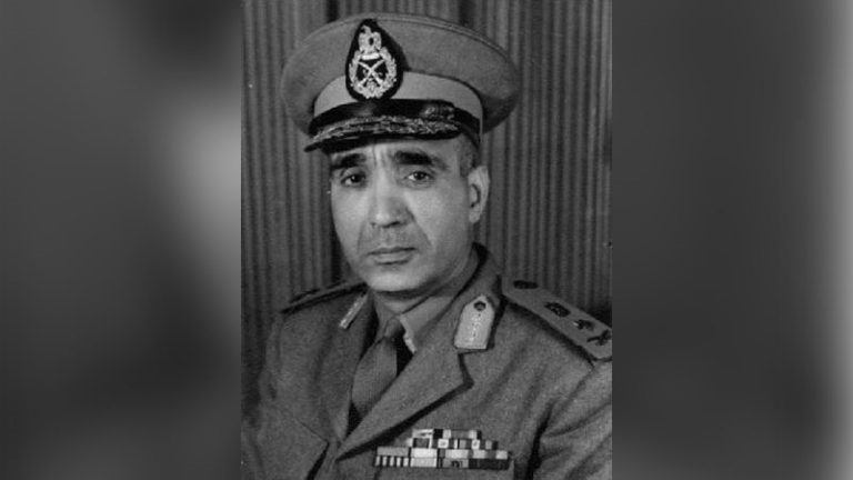 في يوم الشهيد.. قصة استشهاد الفريق عبد المنعم رياض بين جنوده على جبهة القتال..