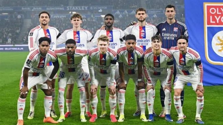 في الدوري الفرنسي . أولمبيك ليون يتعادل 1-1 أمام باريس