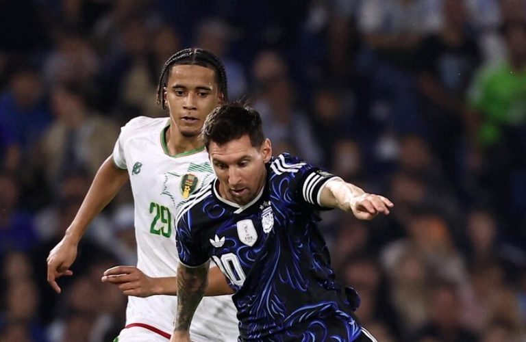 الأرجنتين تفوز على موريتانيا وديا. بمشاركة ميسي