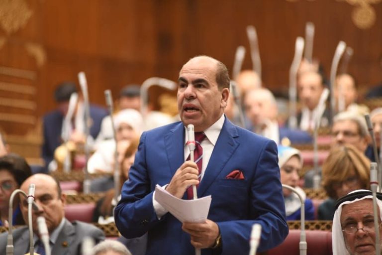 دكتور / ياسر الهضيبي . بيان_عاجل     موجه إلى رئيس مجلس الوزراء  السيد وزير البترول والثروة المعدنية     بشأن تداعيات رفع أسعار الوقود على الأوضاع الاقتصادية والمعيشية للمواطنين