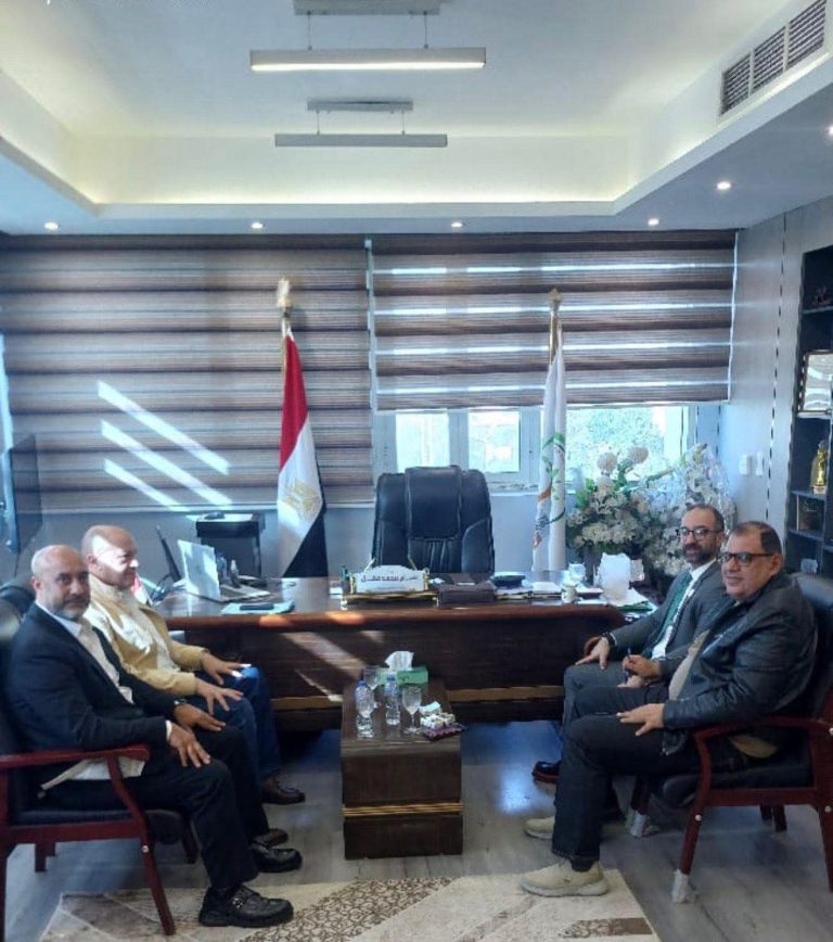 النائب أحمد الحمامصي، عضو مجلس الشيوخ،  في لقاءً اليوم السبت الموافق 28/3، مع المهندس بسام محمد، رئيس جهاز مدينة الشيخ زايد