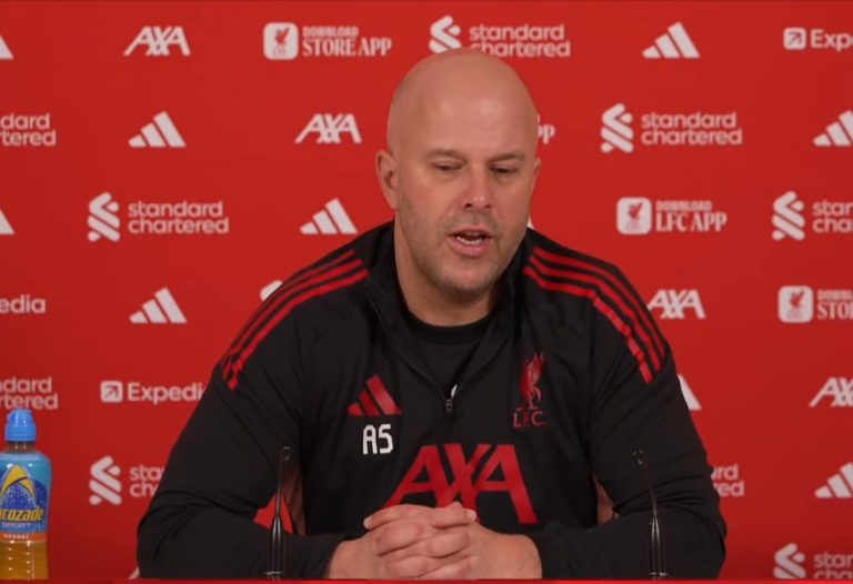 سلوت يطالب ليفربول باستعادة «نسخة جلاطة سراي» أمام مانشستر سيتي