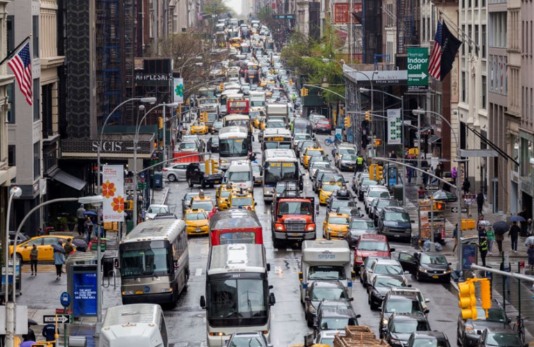 تذكرة التنقل بـ150 دولارا في كأس العالم.. “الفيفا” يصدر تحذيرا بعد رفع أسعار وسائل النقل في نيوجيرسي