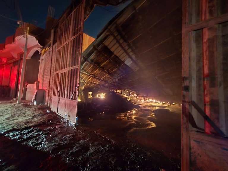 السيطرة على حريق بثلاثة مصانع بمركز القناطر الخيرية بمحافظة القليوبية