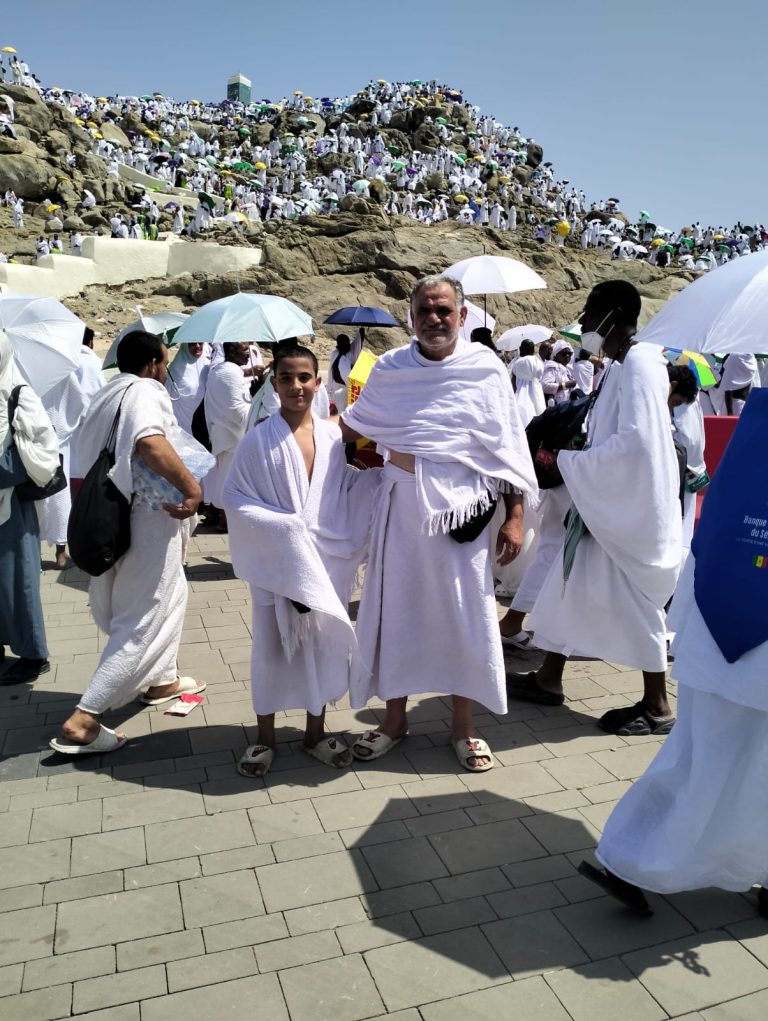 وزارة الحج: غدًا تصل أول رحلة لضيوف الرحمن إلى المملكة