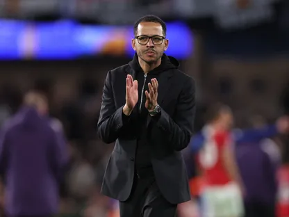 تشيلسي يقيل المدرب بسبب سوء النتائج 