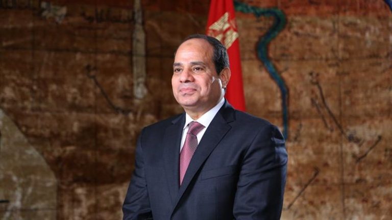 السيسي يعود إلى مصر عقب زيارة كينيا وأوغندا