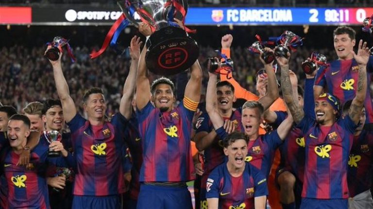 شاهد لحظة تتويج برشلونة بلقب الدوري الإسباني