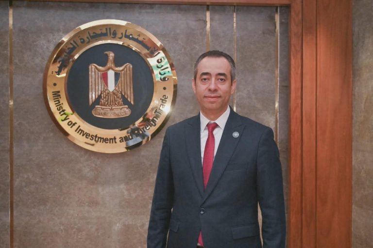 وزير الاستثمار والتجارة الخارجية يصدر قرارًا بتعيين شريف يحيى مساعدًا للوزير لشئون التطوير والتحول الرقمي