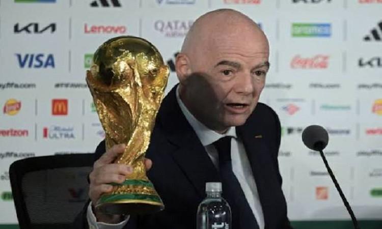 طائرة خاصة ل إنفانتينو لمشاهدة مباراتين يوميا في كأس العالم
