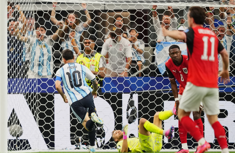 ميسي يهز شباك النمسا ويصبح الهداف التاريخي لبطولات كأس العالم