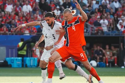 هالاند يلتهم الأسود.. العراق يسقط برباعية أمام النرويج في كأس العالم