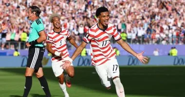 المنتخب الأمريكي يحقق فوزاً مستحقاً أمام نظيره منتخب البوسنة والهرسك ويتأهل إلى ثمن النهائي