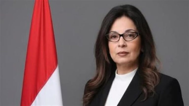 وزيرة الثقافة تتقدم باستقالتها لرئيس مجلس الوزراء  .
