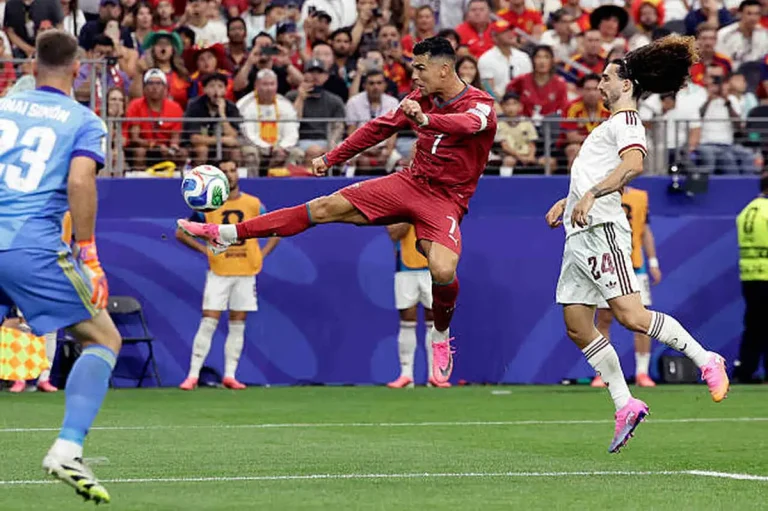 الرقصة الأخيرة لرونالدو.. إسبانيا تقهر البرتغال بهدف قاتل في كأس العالم