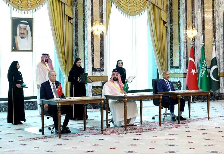 السعودية وتركيا وباكستان توقع “اتفاقية مكة للدفاع المشترك”.. إليكم أبرز أهدافها