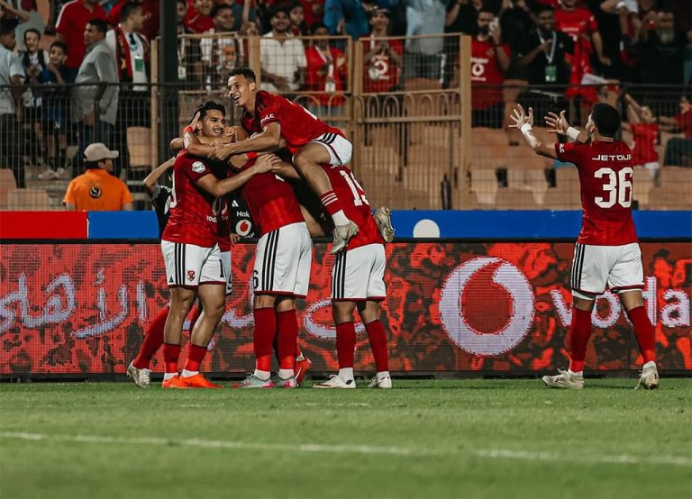ياسر إبراهيم يتقدم للأهلى أمام سموحة بهدف صاروخى فى الدقيقة 87
