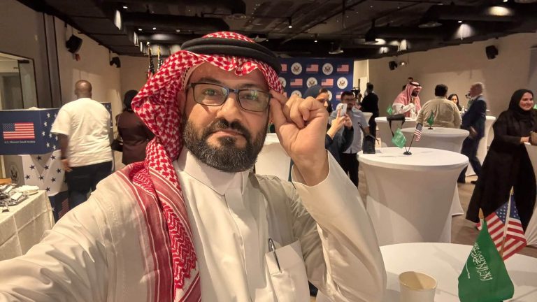 نزار العلي أبو الزعيم يشارك في حفل القنصلية الأمريكية بجدة بحضور القنصل العام رفيق منصور