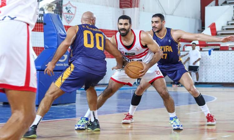 الزمالك يحيل خالد عبد الناصر وآدم موسى للتحقيق عقب مشادة خلال مواجهة الجزيرة