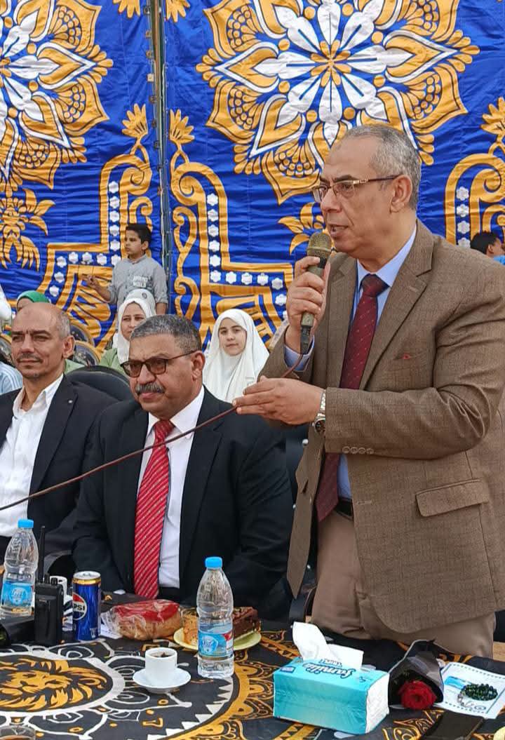 إدارة شبين القناطر التعليمية تحتفي بذكرى انتصارات أكتوبر.. عبد الرحمن فتح الباب وبكر هيبة يقودان احتفالية وطنية لترسيخ قيم الولاء والانتماء لدى الطلاب
