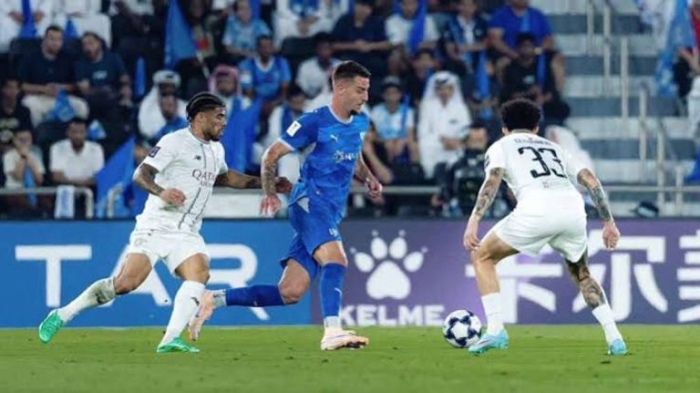الهلال السعودي يحسم مواجهة السد بثنائية في نخبة آسيا.. وواتكينز ونيفيز يقودان الزعيم لانتصار جديد